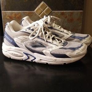 Brooks Addiction 6 Running Shoe - Sz 9 Narrow (2A)